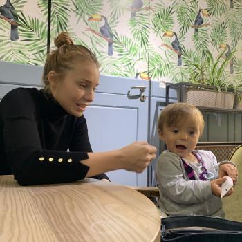 Babysitting Jobs in Torres Vedras: babysitting job Karolina