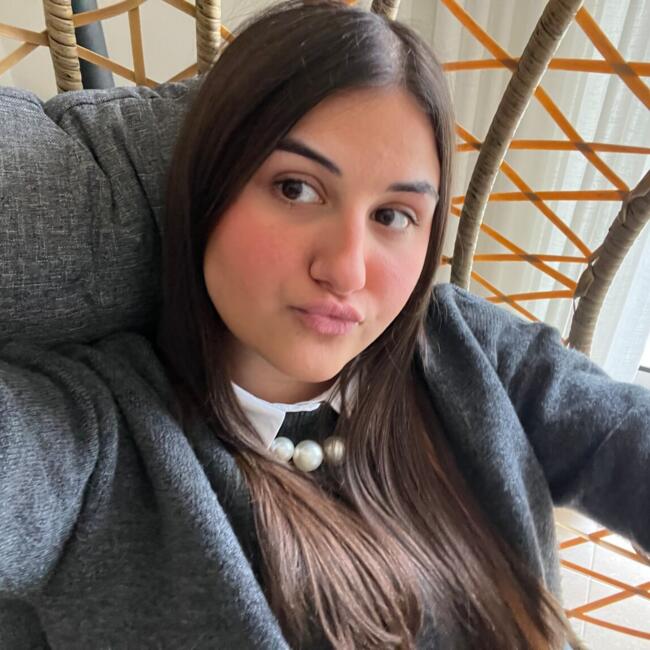 Babysitter in Marseille: Ariane