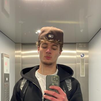 Babysitter in Oldemarkt: Attila