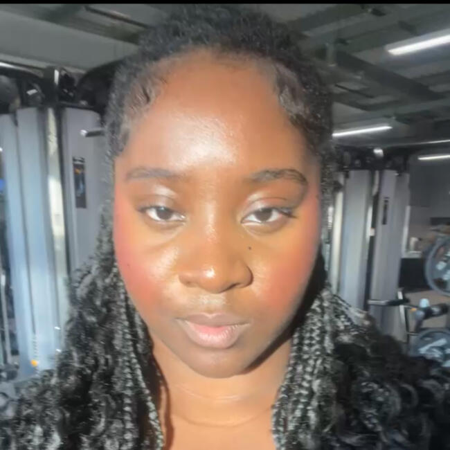 Babysitter in London: Kelyane