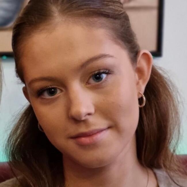 Babysitter in Tullinge: Julia