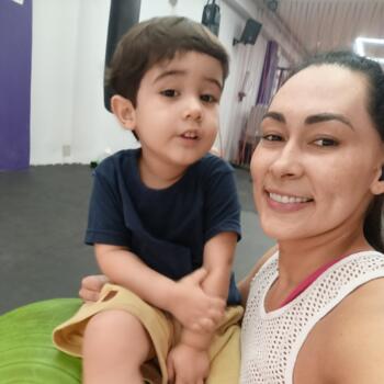 Emprego de babá em Várzea Grande: emprego de babá Patrícia