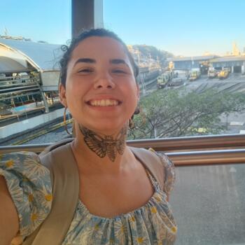 Babysitter Rio de Janeiro: Thainá