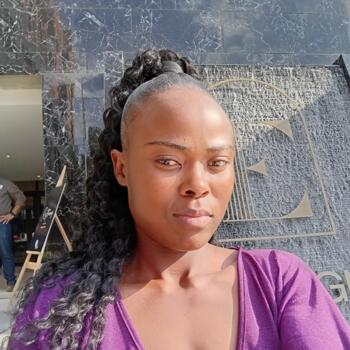 Babysitter in Midrand: Mbali