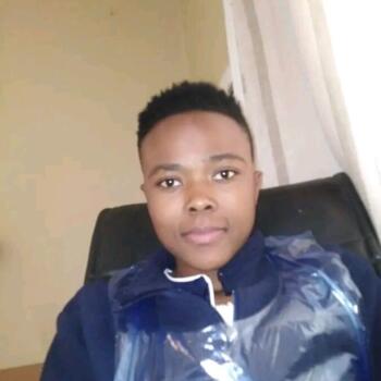 Babysitter in Midrand: Mbali