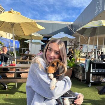 Babysitter in Hobart: Lucy