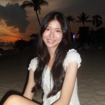 Babysitter in Singapore: Venessa
