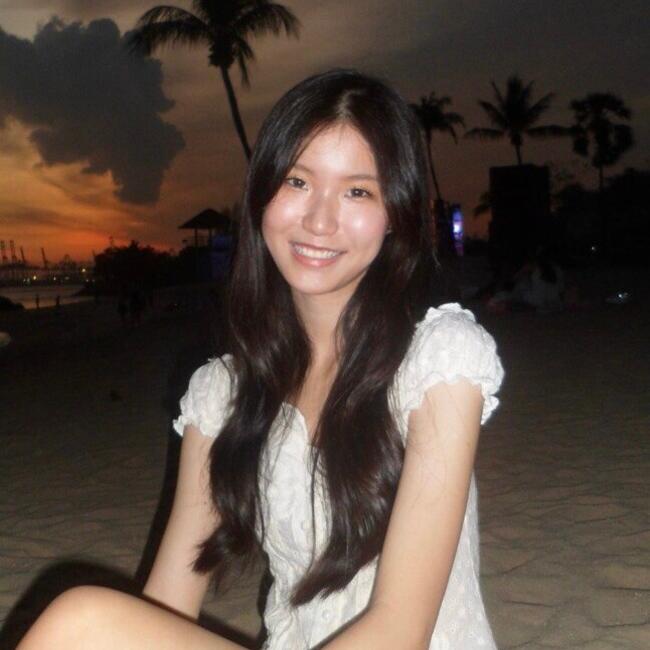 Babysitter in Singapore: Venessa