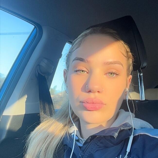 Babysitter in Mandurah: Lucy