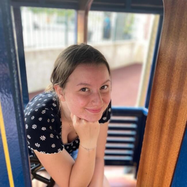 Babysitter in Reims: Clara