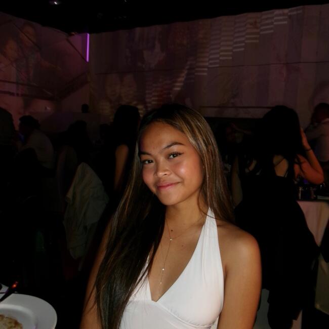 Babysitter in Saint-Denis: Angel