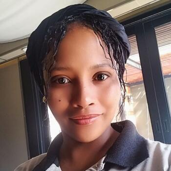 Babysitter in Mossel Bay: Michelle