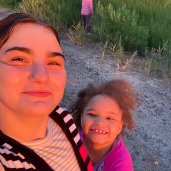 Babysitter Fruitland: Stacie