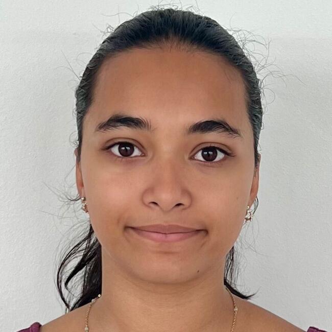 Babysitter in Lyon: Anaaya