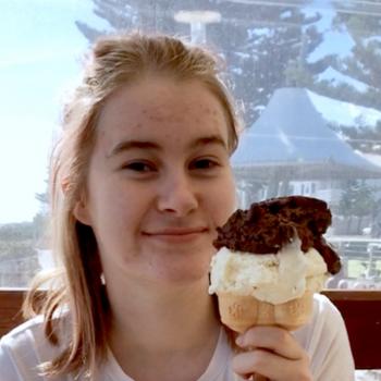 Babysitter in Adelaide: Zoe