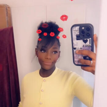 Babysitter in Taverny: Lucie