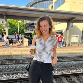 Babysitter in Troisdorf: Ana-lucia