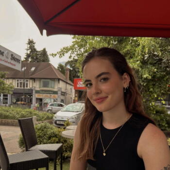 Babysitter in Norwich: Emily