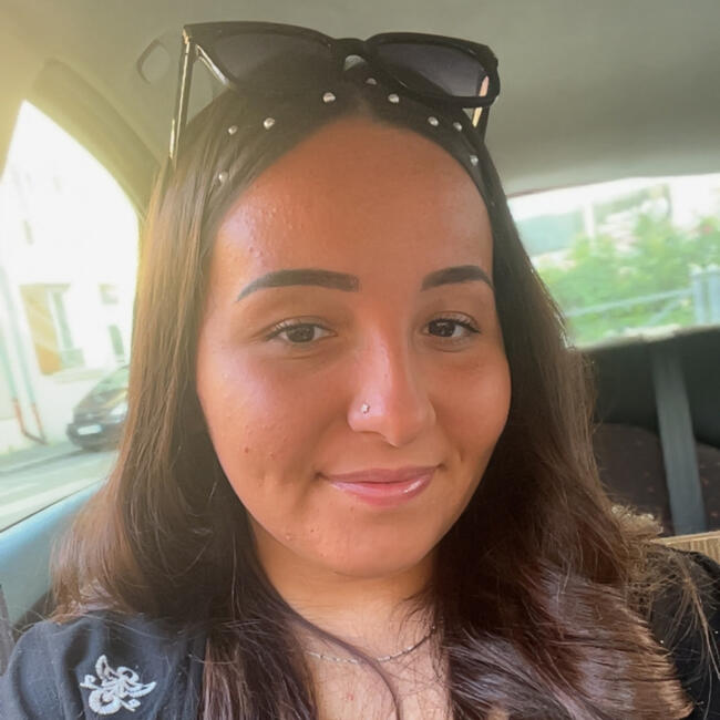 Babysitter in Houilles: Safia