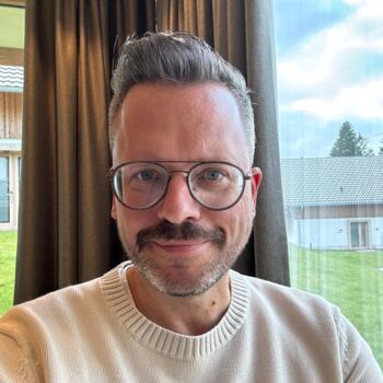 Job de garde d'enfants à Aix-la-Chapelle: job de garde d'enfants Christian