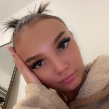 Babysitter in Angers: Lyla