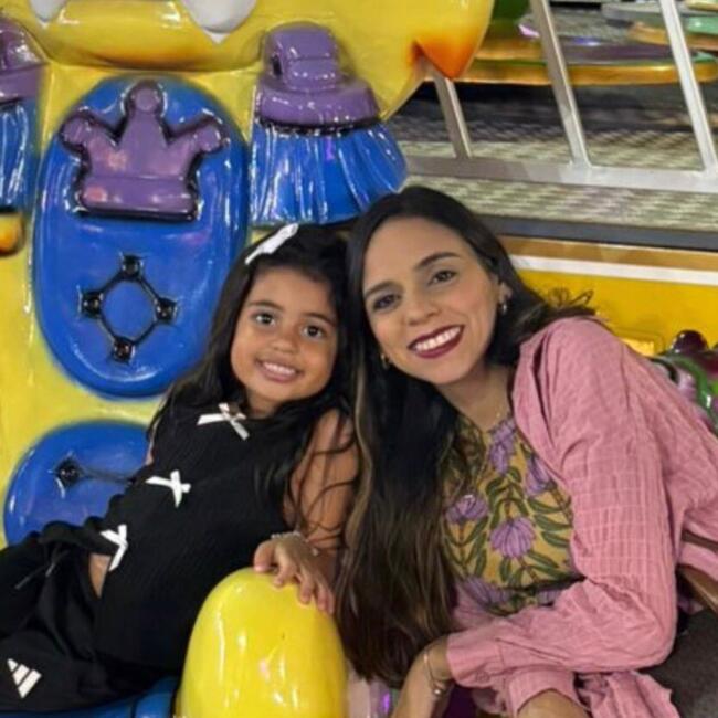 Emprego de babá em Rio de Janeiro: Mayara
