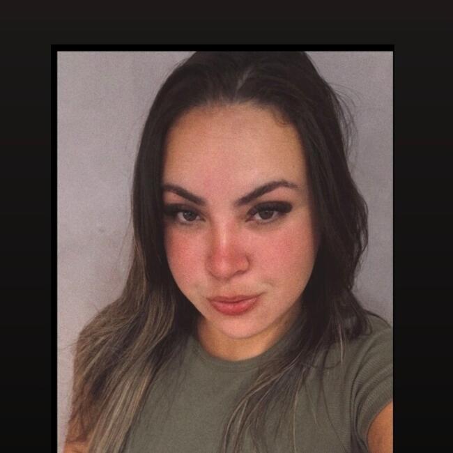 Babá em Caragua: Bianca