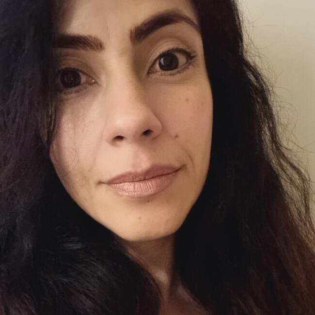 Babysitter in London: Elena