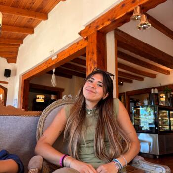 Babysitter in La Plata: Luana