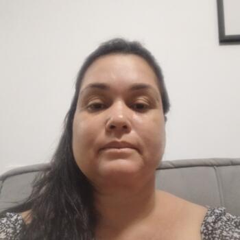 Babysitter Camaçari: Lelia palmeira da Cruz