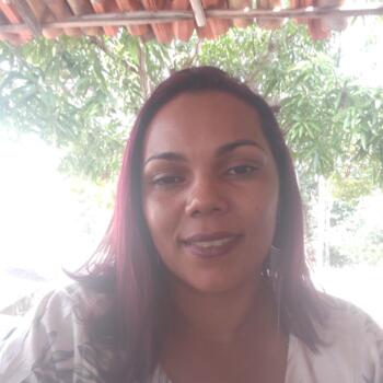 Babá em Itaboraí: Fernanda Daniele