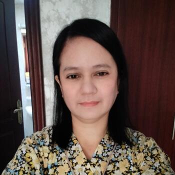 Babysitter in Al Ain: Joan