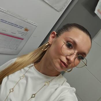 Baby-sitter Albens: Amandine