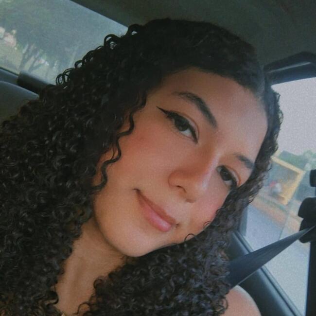 Babá em Samambaia (Distrito Federal): Juliana