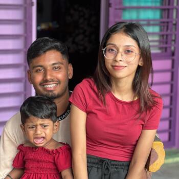 Kerja pengasuh di Kampung Baharu Nilai: kerja pengasuh Sutha