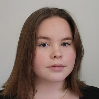 Babysitter in Bain-de-Bretagne: Louna