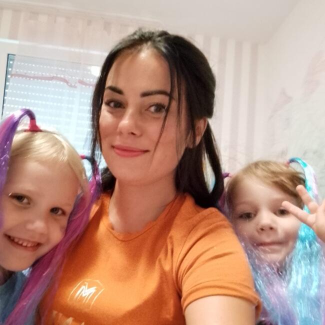 Opiekunka do dziecka w Chorzów: Weronika