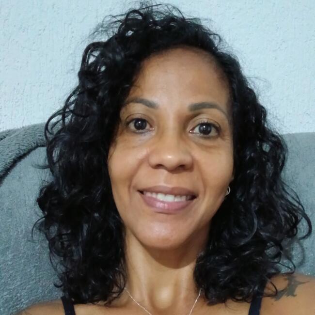 Babysitter in Maricá: INGRIDE