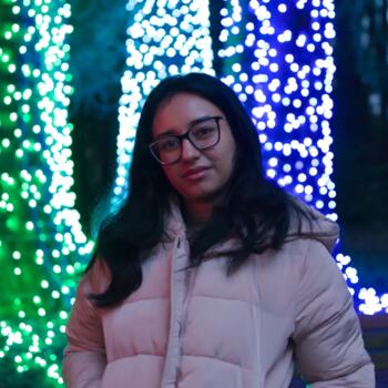 Baby-sitter in Surrey: Pari