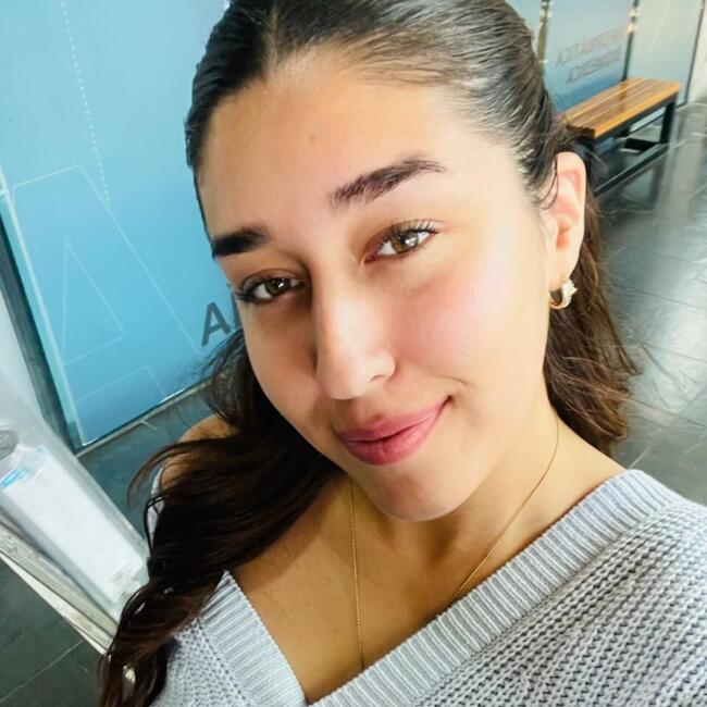 Babysitter in Los Cerrillos: Yigliola