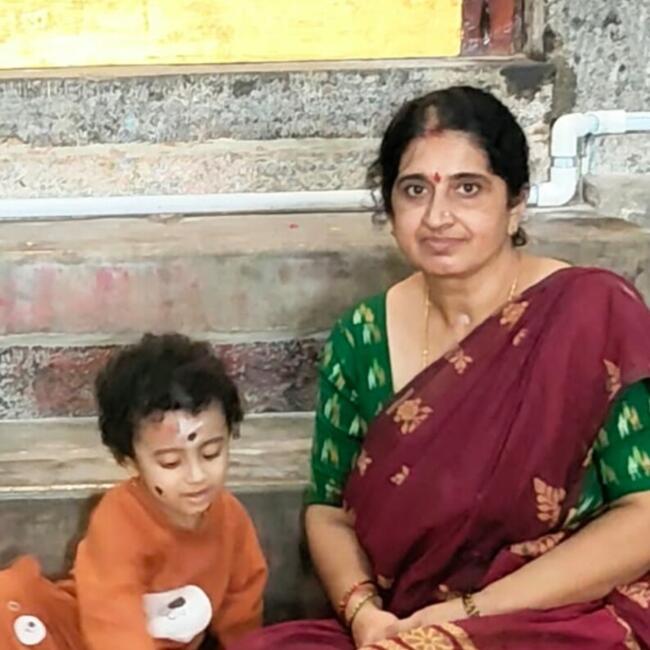 बंगलौर में बेबीसिटर: Nethravathi