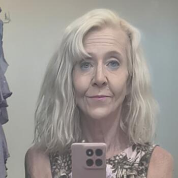 Babysitter Melbourne: Imoguen Jones