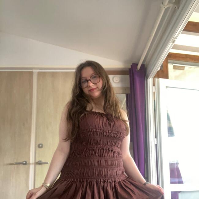 Babysitter in L'Haÿ-les-Roses: Alyssa