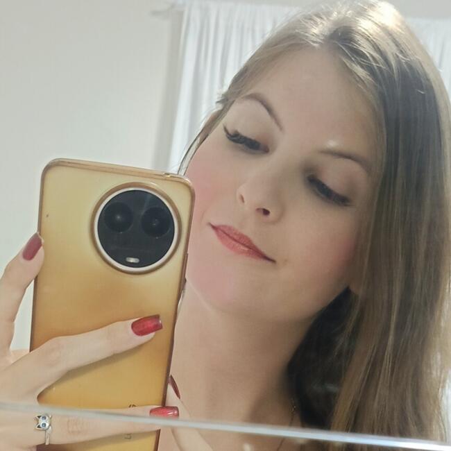 Emprego de babá em Matinhos: Joyce Marina