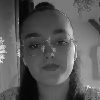 Babysitter Saint-Hilaire-du-Harcouët: Maéva