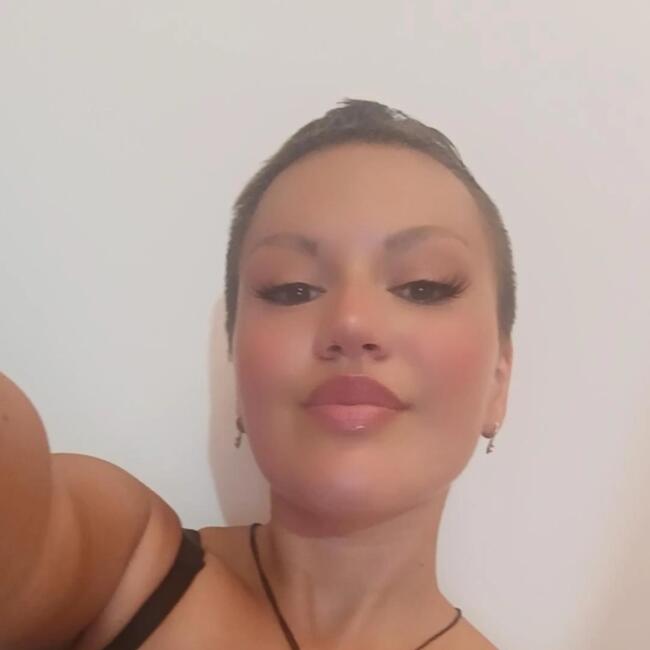 Babysitter στην περιοχή Αχαρνές: Μίνα