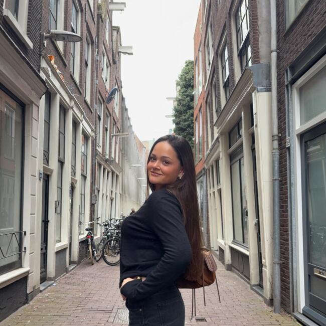 Babysitter in The Hague: Lucia