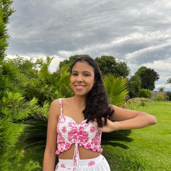 Babysitter in Betim: Maria Isabel