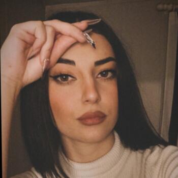 Babysitter in Keratsini: Κυριακή