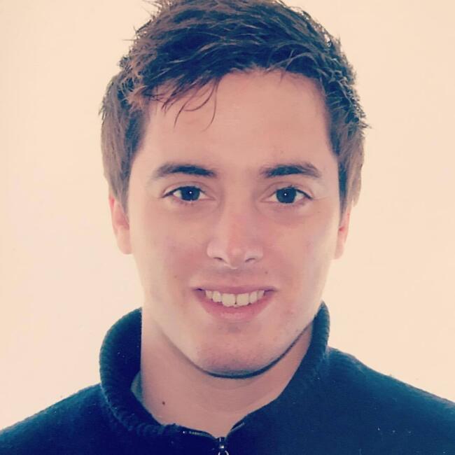 Trabalho de babysitting em Moita: Nuno